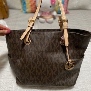 Micheal Kors Jet Set Tote